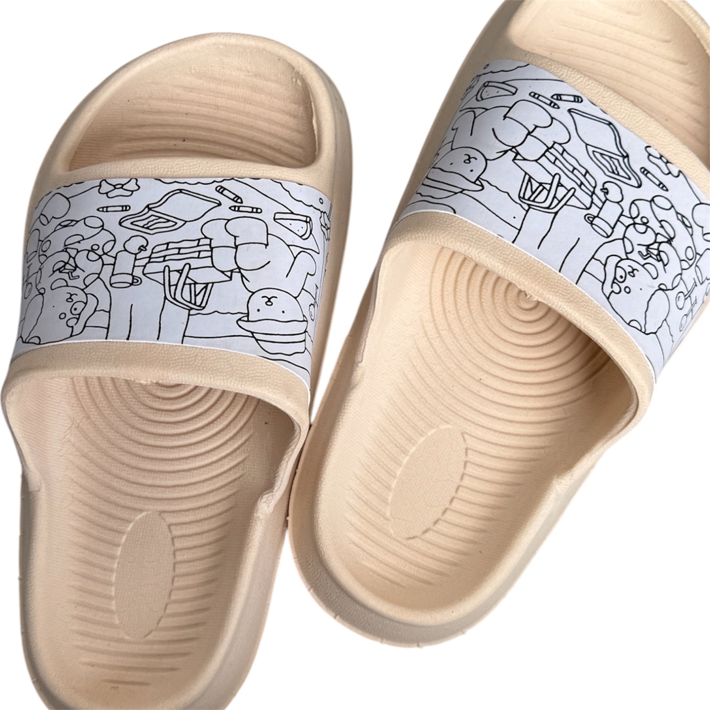 CHINELO DE COLORIR BOBBIE GOODS NUVEM BEGE 26/27 28/29